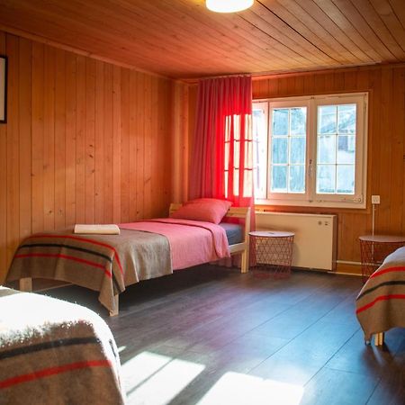 Uncle Eric'S Chalet Matten bei Interlaken エクステリア 写真