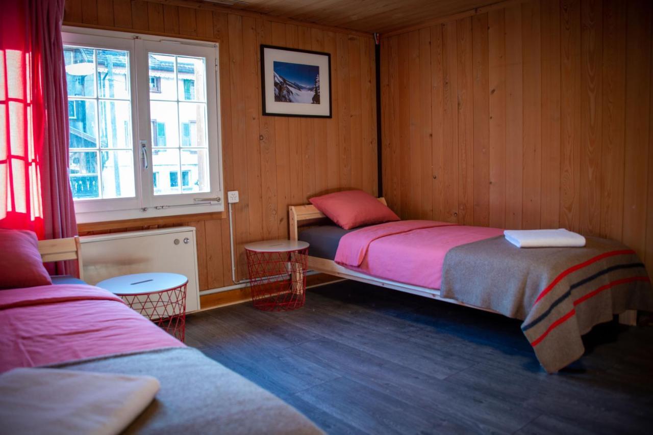 Uncle Eric'S Chalet Matten bei Interlaken エクステリア 写真