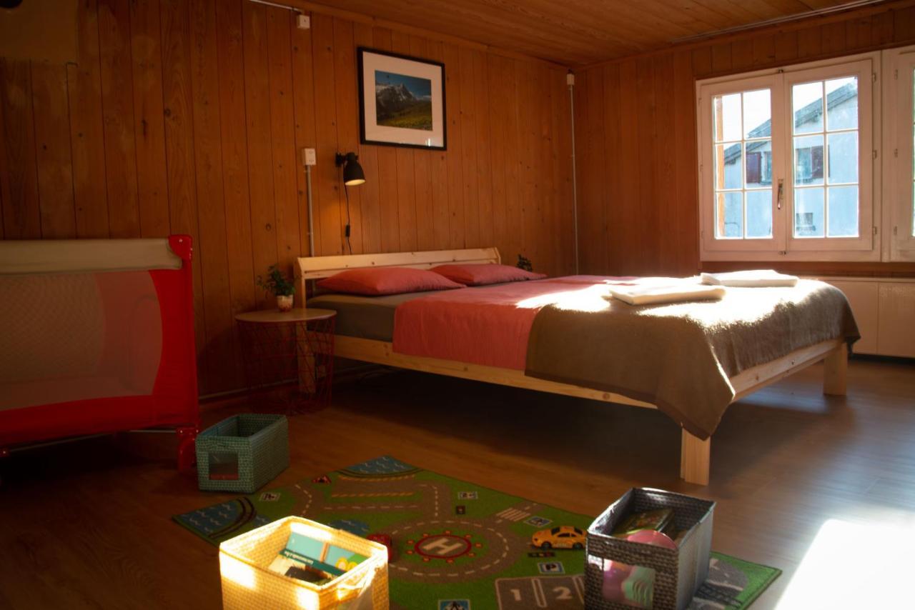 Uncle Eric'S Chalet Matten bei Interlaken エクステリア 写真